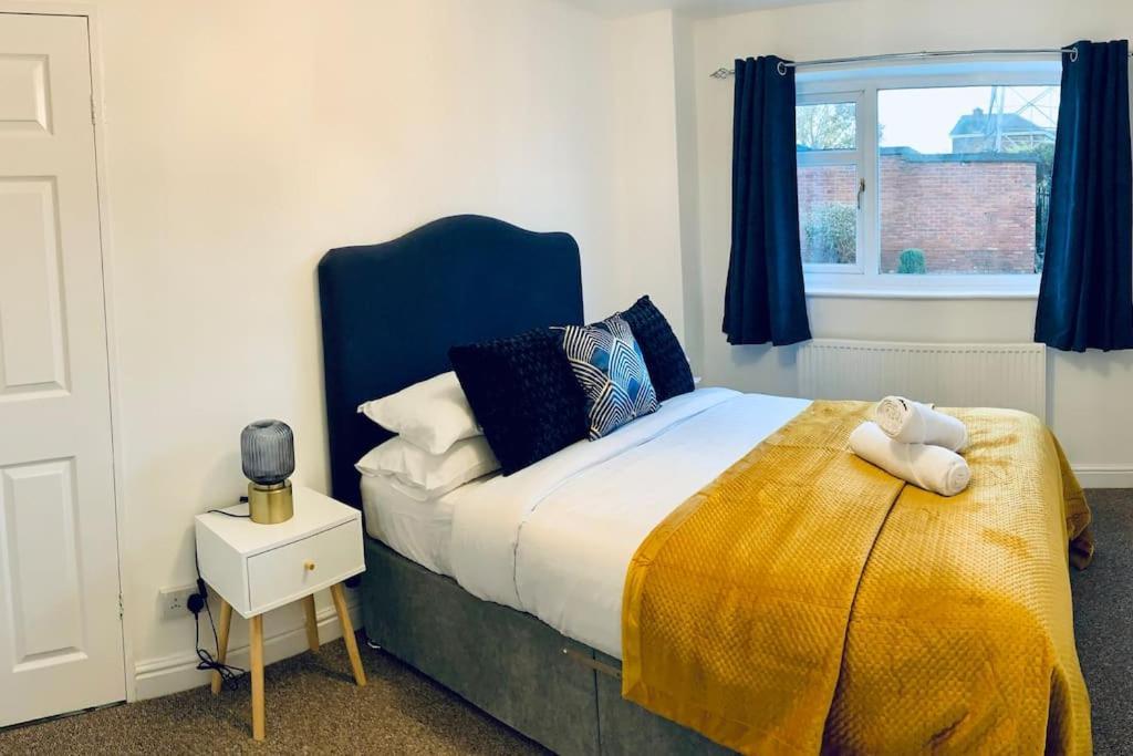 Homely Detached 3 Bedroom House Near Sheffield Rotherham Eksteriør billede