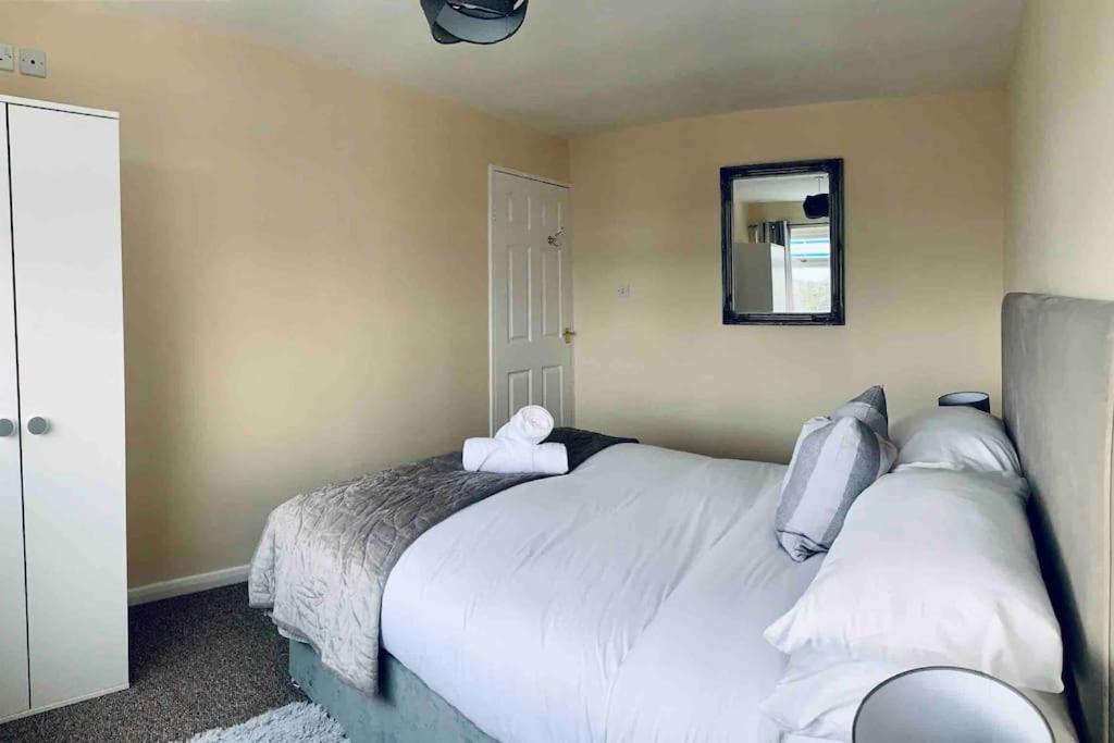 Homely Detached 3 Bedroom House Near Sheffield Rotherham Eksteriør billede