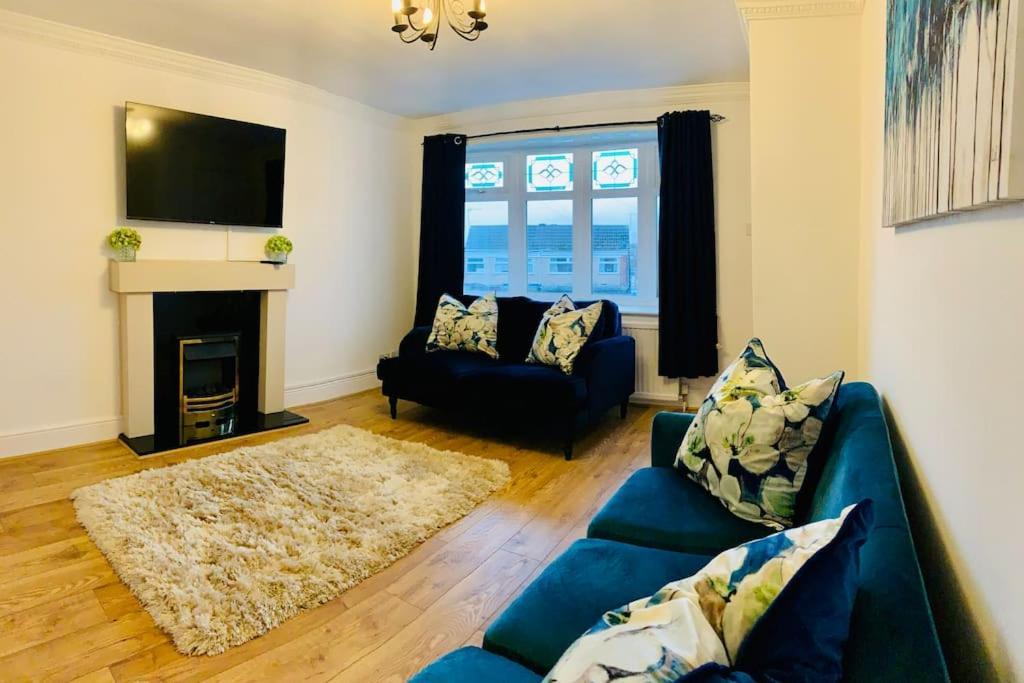 Homely Detached 3 Bedroom House Near Sheffield Rotherham Eksteriør billede